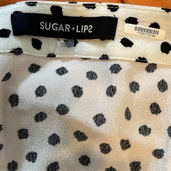 Sugar Lips Off the Shoulder Size Medium White w/Black Polka Dots Blouse PreOwned - Picture 5 of 6